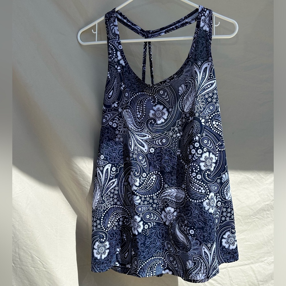 Old Navy Dri Fit Racerback Tank Size L